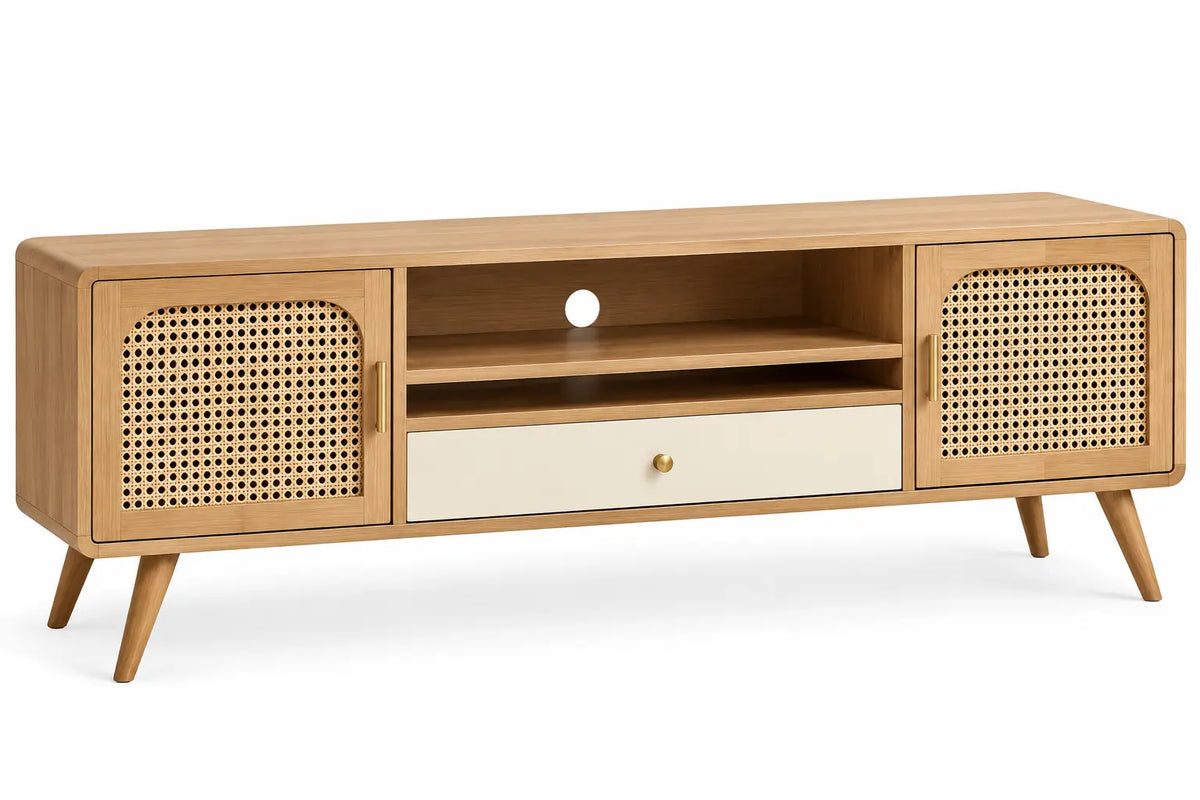 Mueble bajo para televisión con detalles de entramado y estantes, marrón
